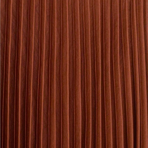 NWOT: 🤎MANGO Pleated Satin Top XS Brown - Picture 5 of 8